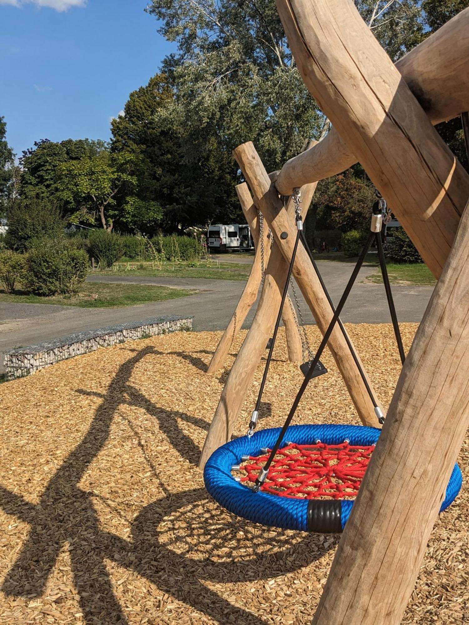 Camping Onlycamp Tours Val De Loire Saint-Avertin Exterior photo